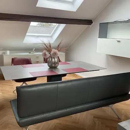 Wunderschone Und Zentrale In Apartment Monchengladbach